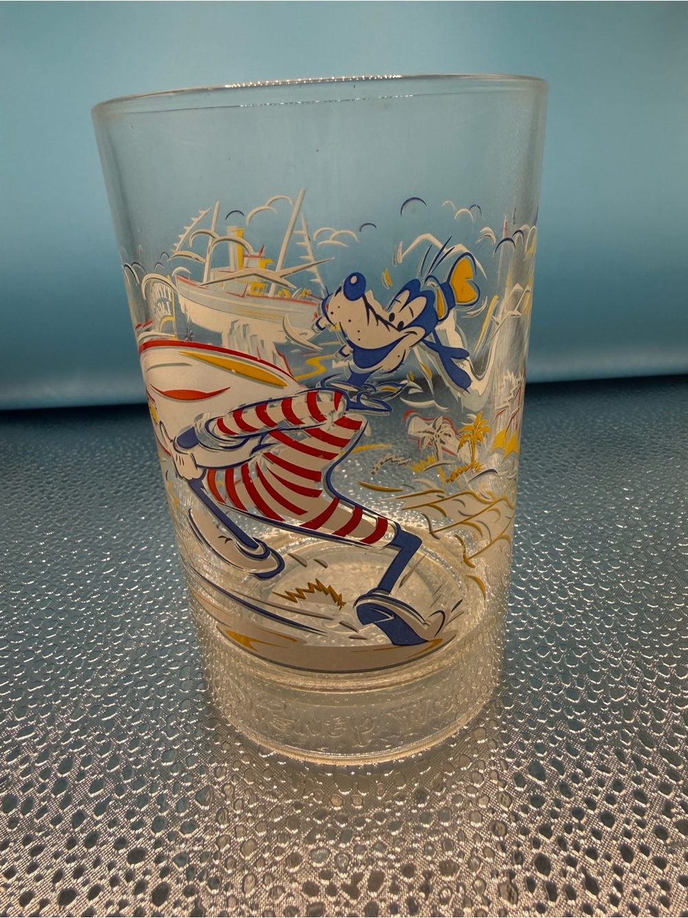 Vintage 1996 Disney World Goofy at Typhoon Lagoon McDonald’s Glass